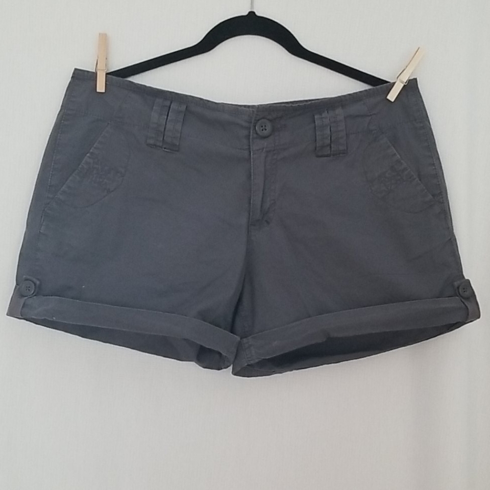 EUC grey shorts by Bitten. Size Large
